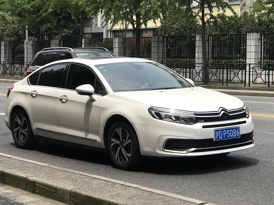 Citroen C5 II facelift 001